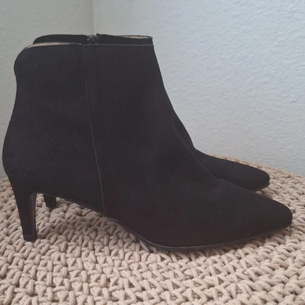 New Antonio Di Falia Black Suede Ankle Booties Made In PORTUGAL - Picture 3 of 8
